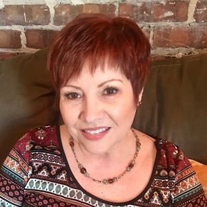 Meet your Posher, Lorraine